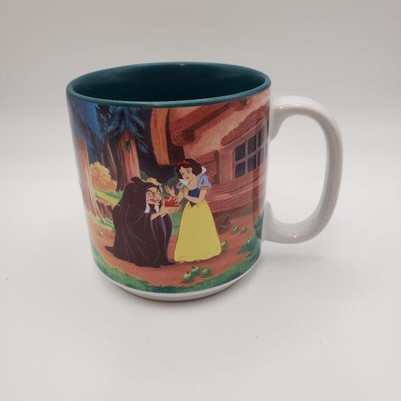 Disney Snow White And 7 Dwarves Coffee Mug Wicked Witch - Picture 1 of 6